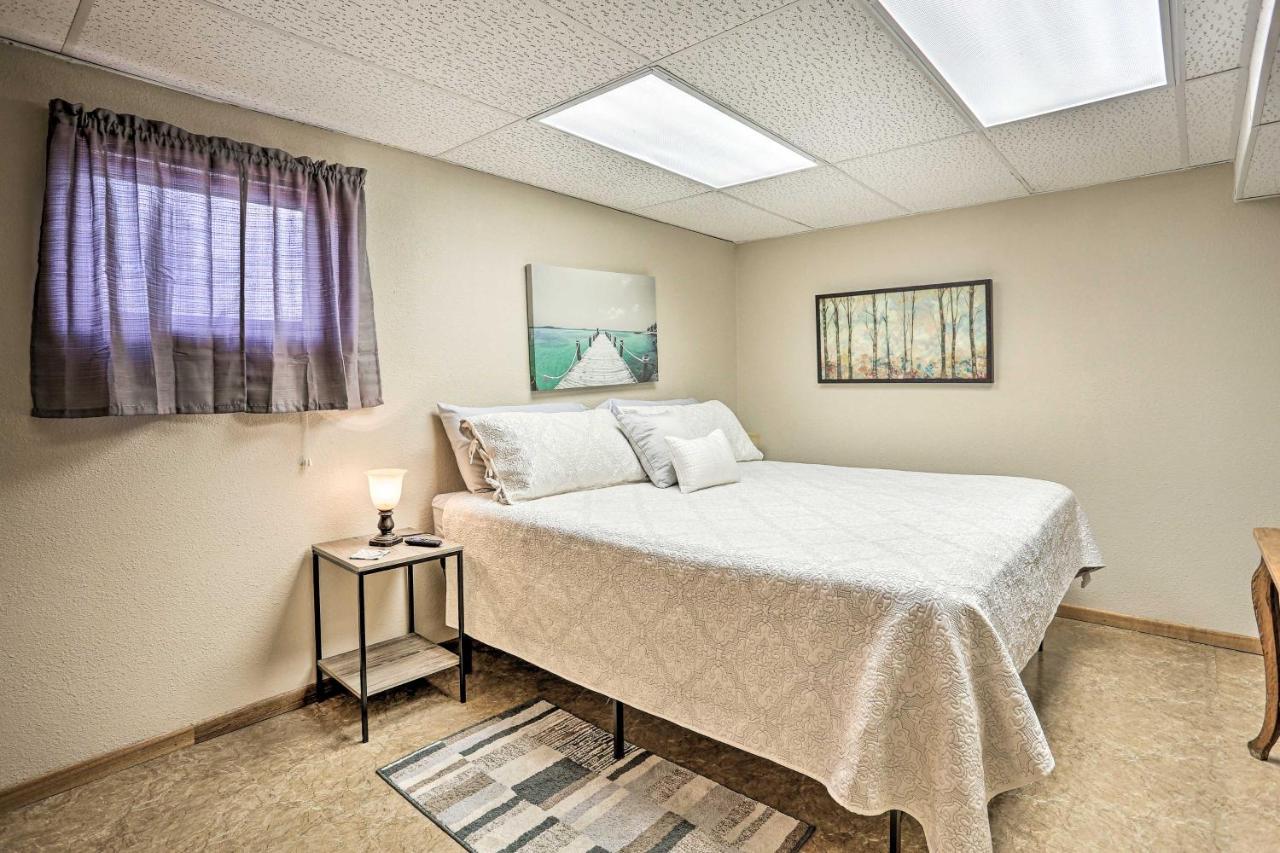 Centrally Located Sturgis Apt On Main St With Garage Exterior photo